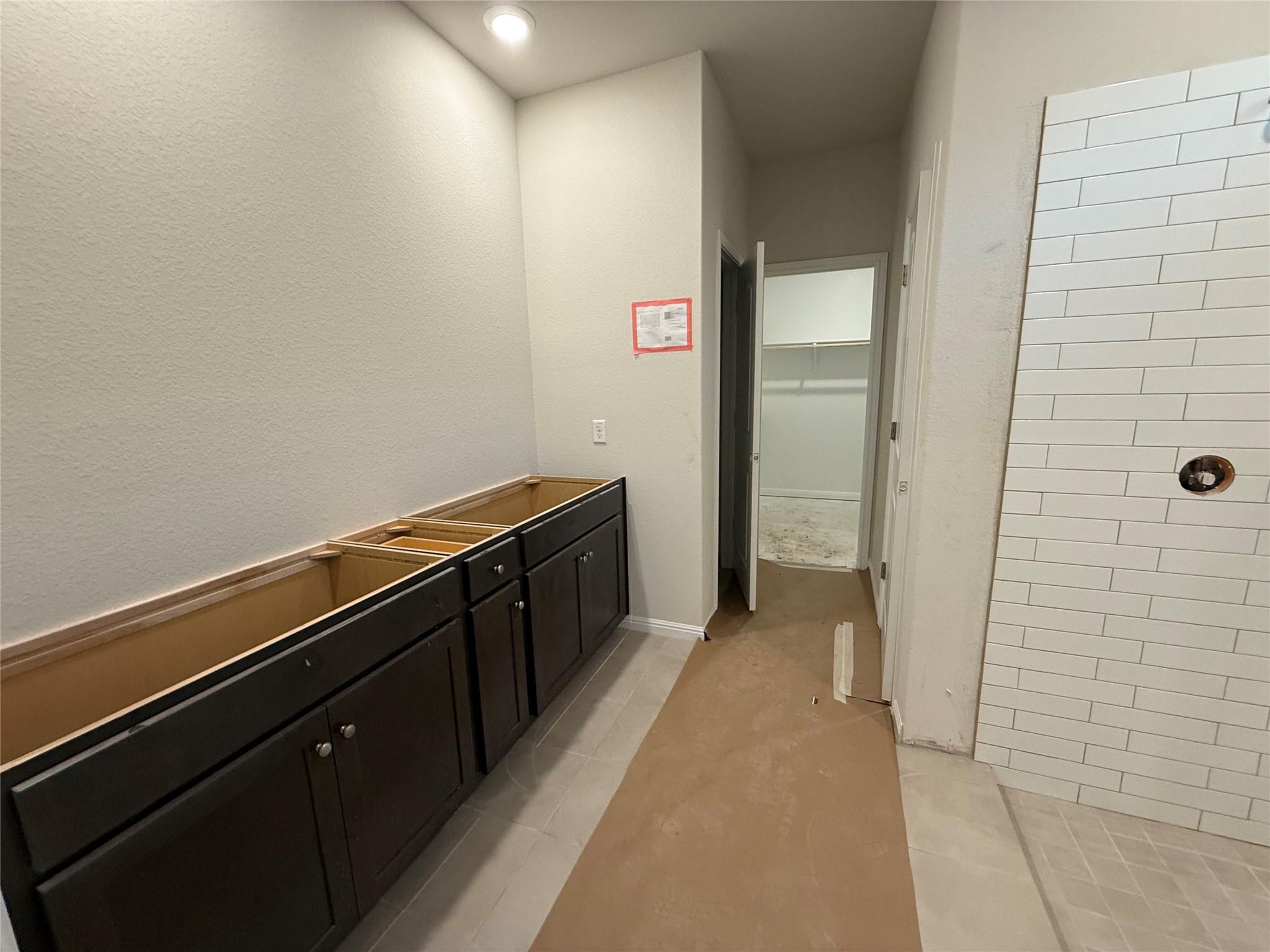 121 Baron Von Gator Dr, San Marcos, TX 78666