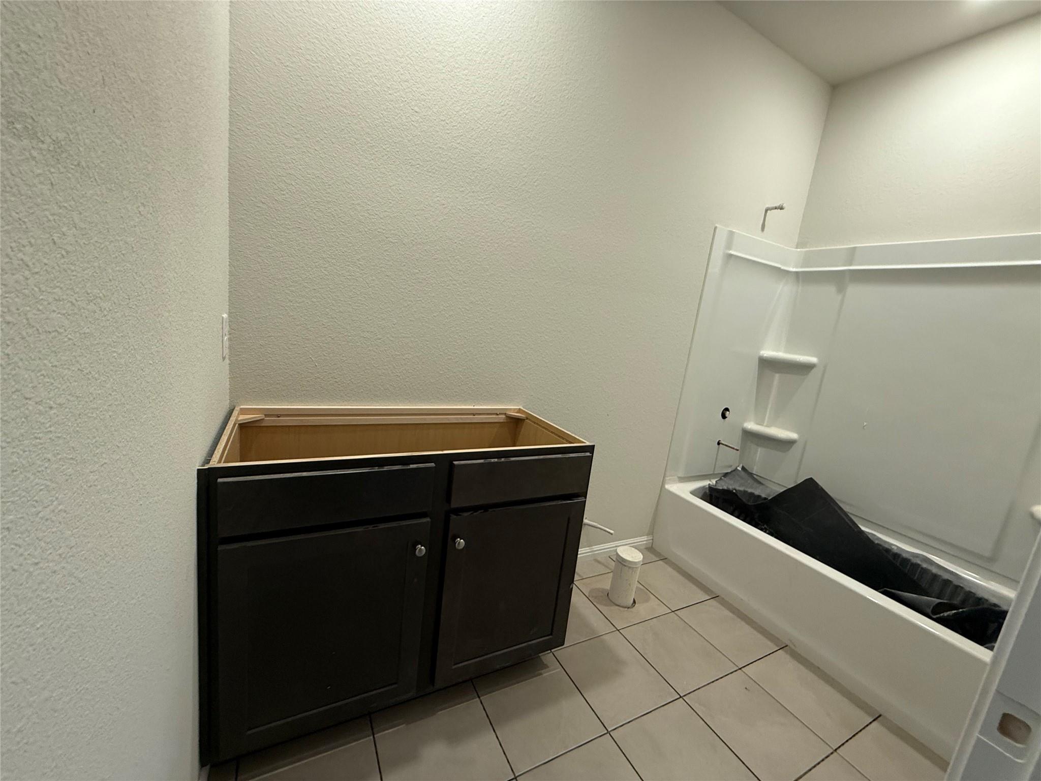 121 Baron Von Gator Dr, San Marcos, TX 78666