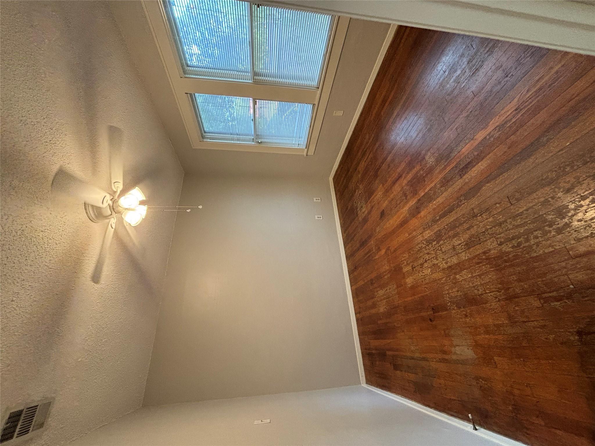 317 W 35th St # B, Austin, TX 78705