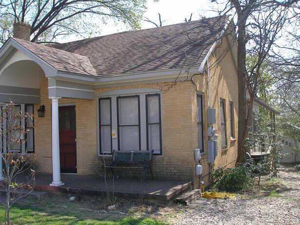 317 W 35th St # B, Austin, TX 78705