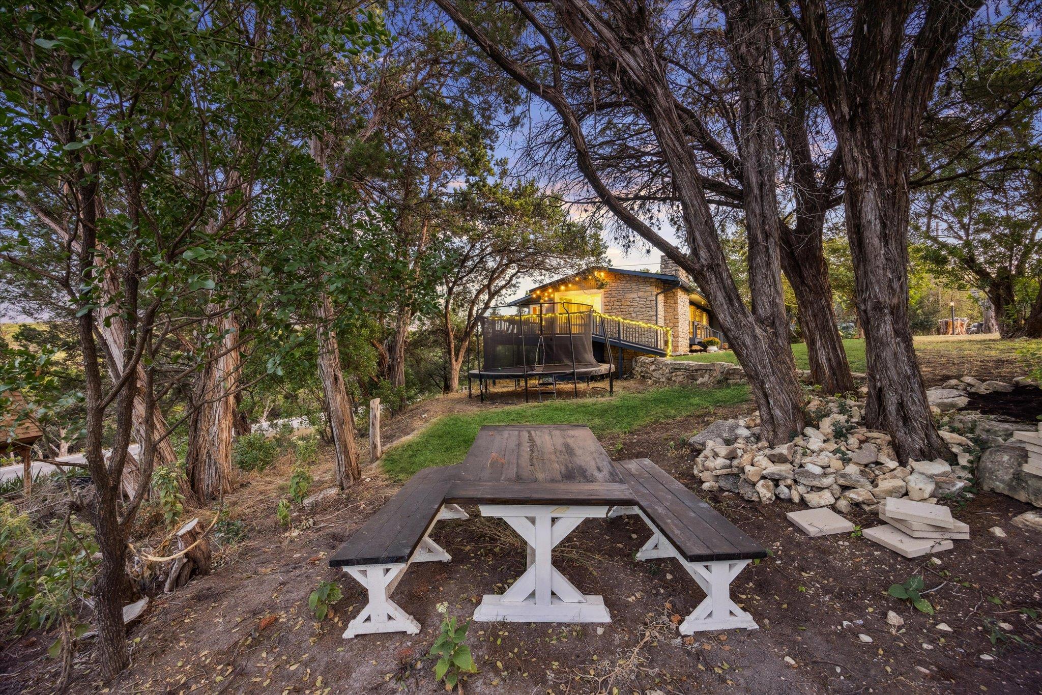 6407 Lynn Ln, Lago Vista, TX 78645