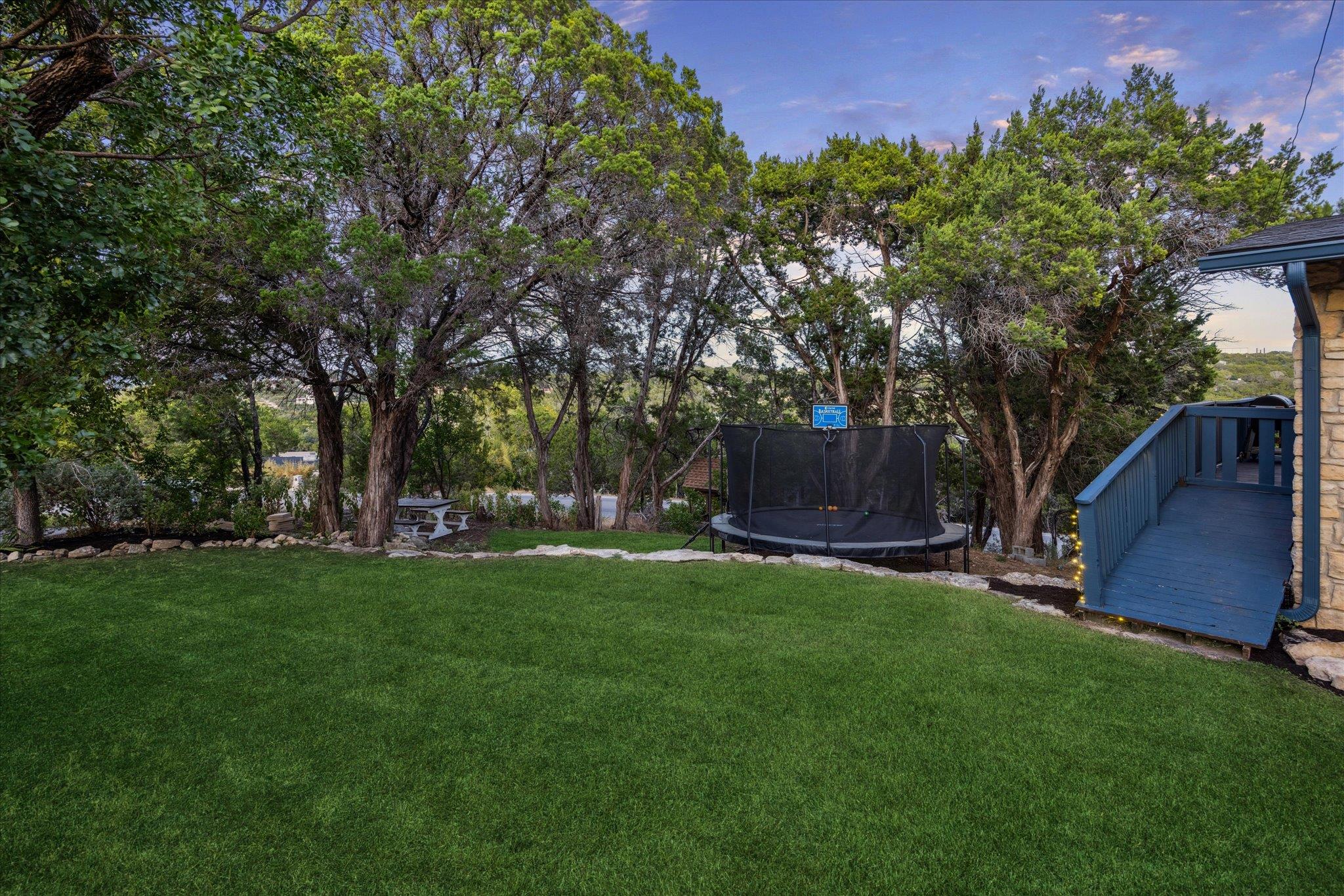 6407 Lynn Ln, Lago Vista, TX 78645