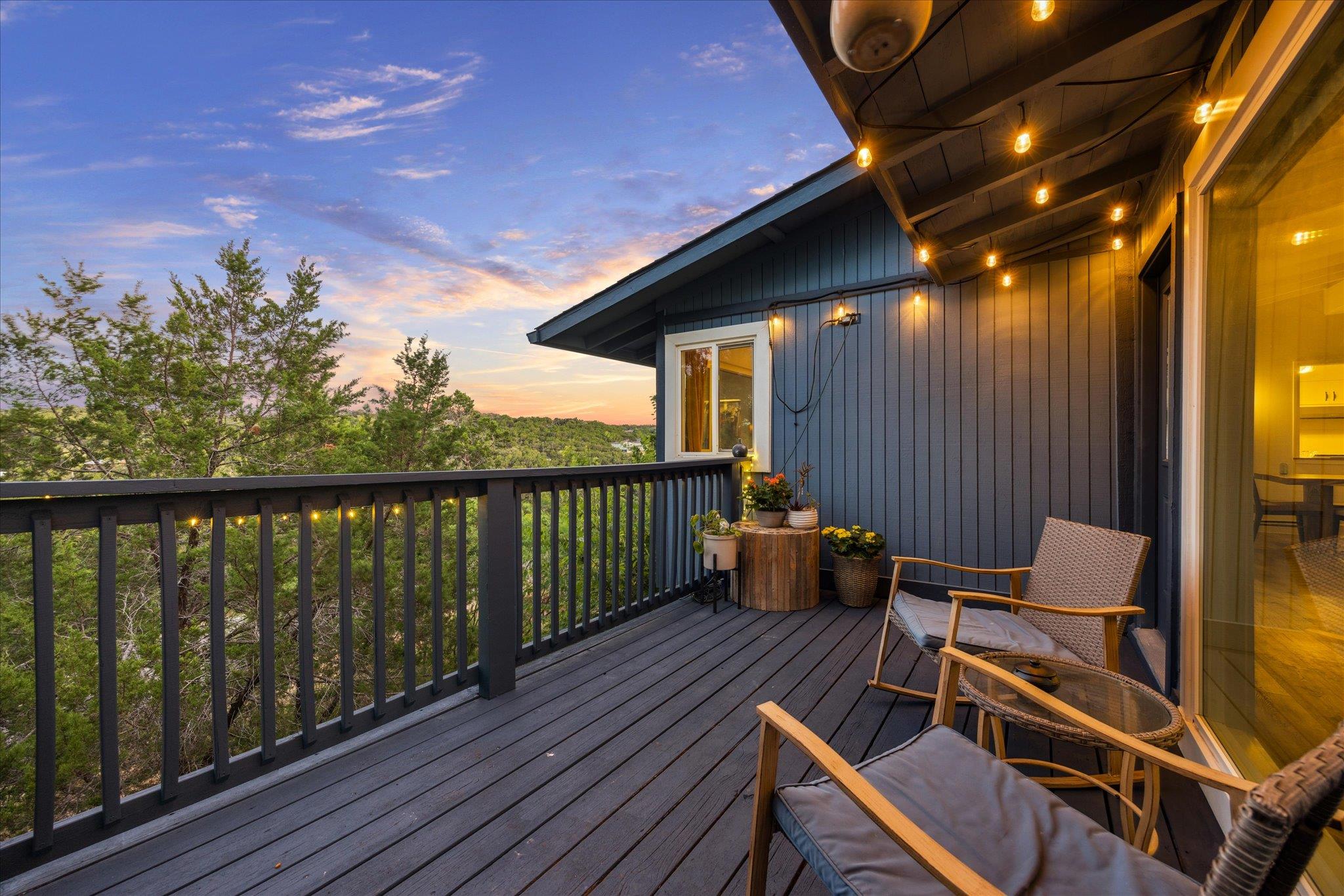 6407 Lynn Ln, Lago Vista, TX 78645