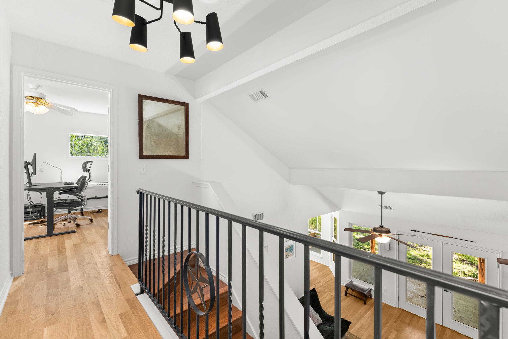 800 Spur 191, Spicewood, TX 78669