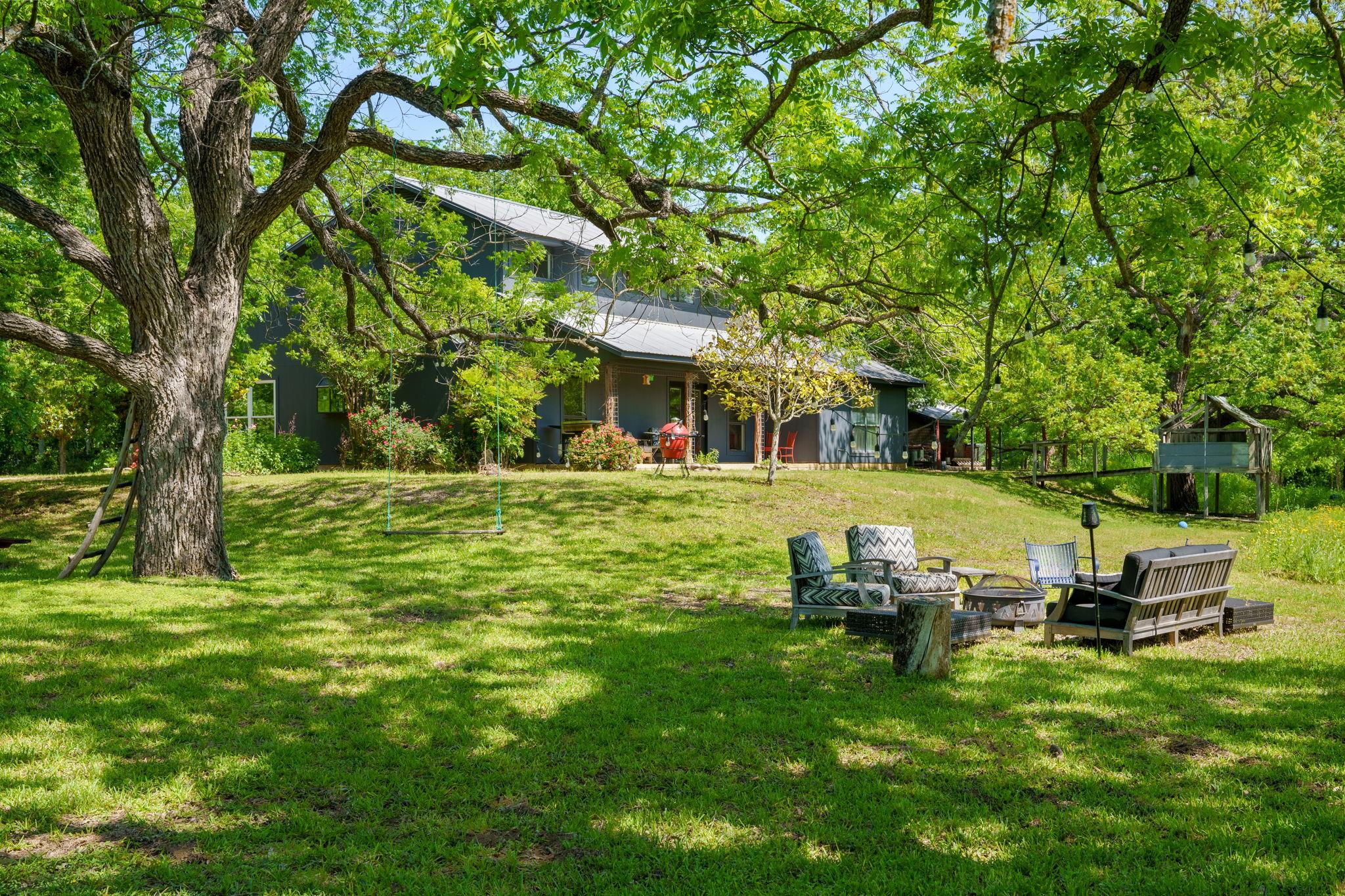 800 Spur 191, Spicewood, TX 78669