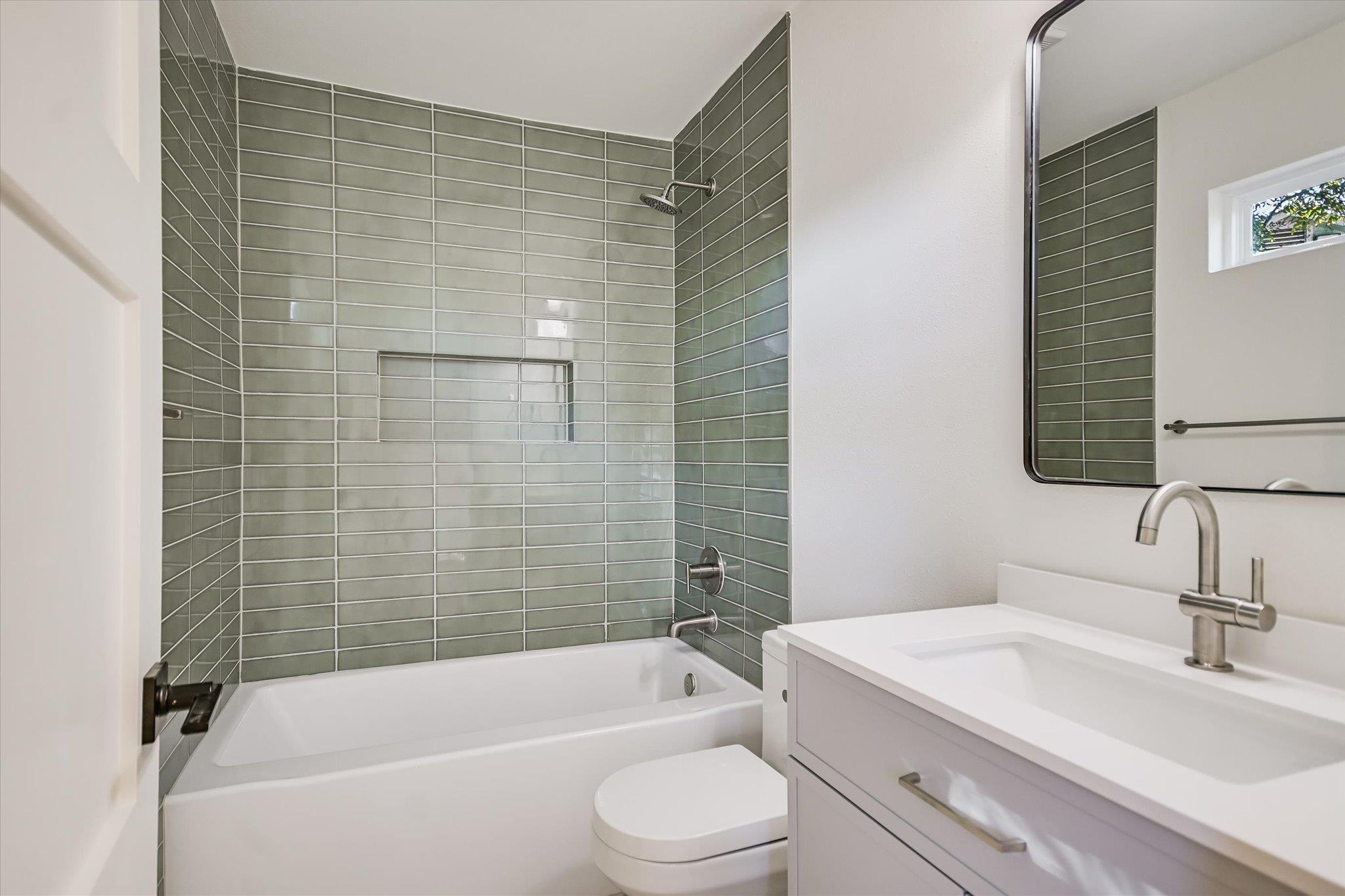 2401 Rogge Ln, Austin, TX 78723