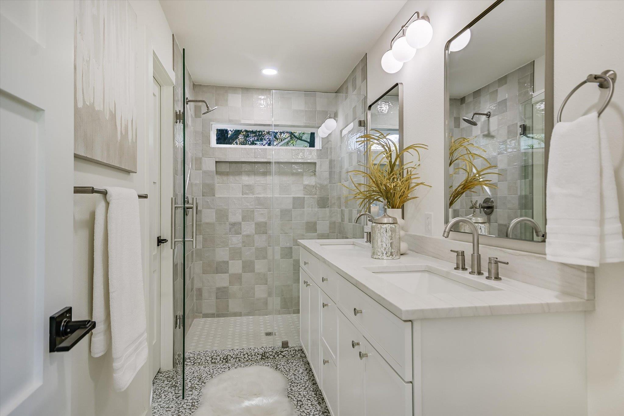 2401 Rogge Ln, Austin, TX 78723