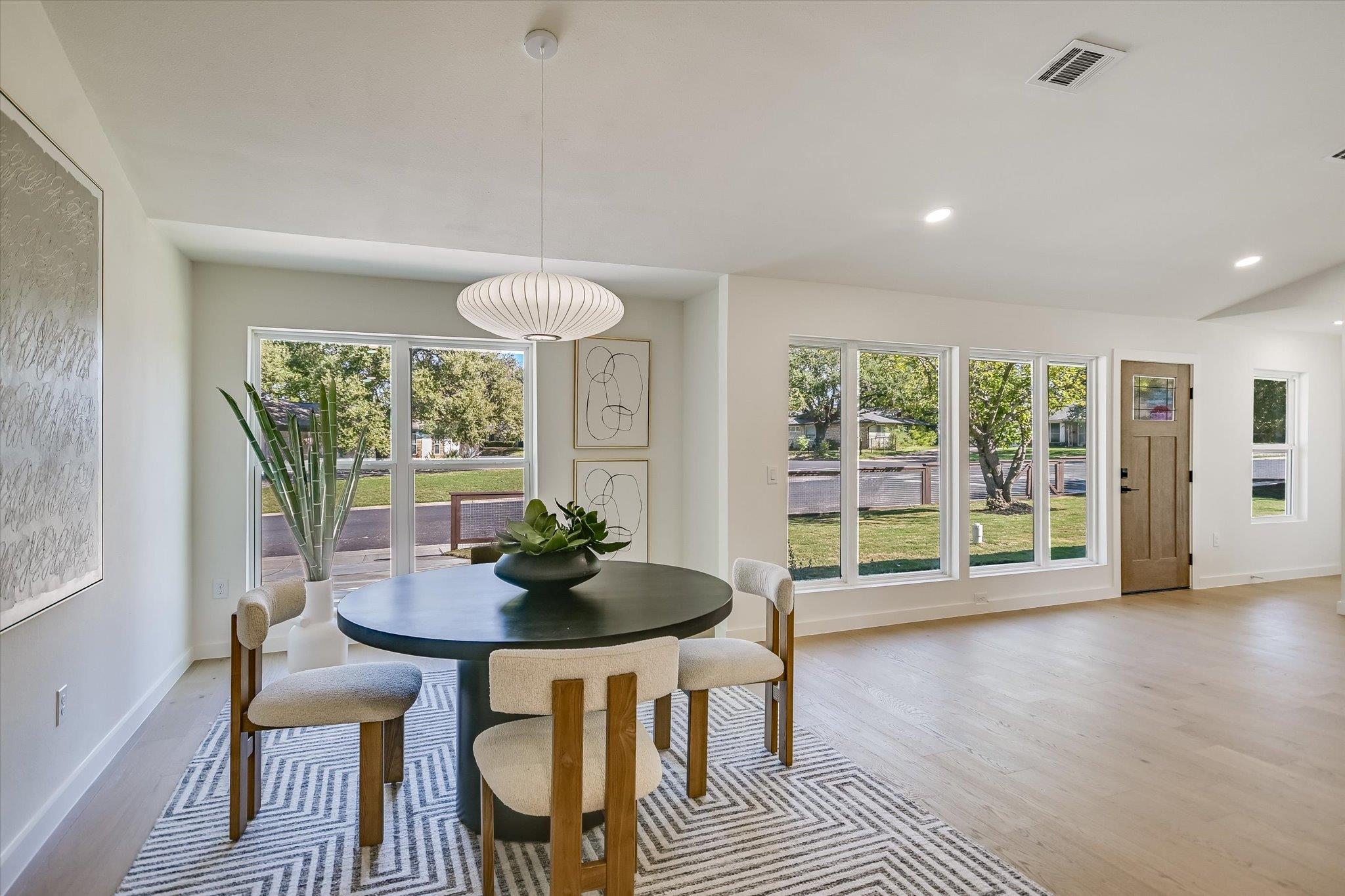 2401 Rogge Ln, Austin, TX 78723