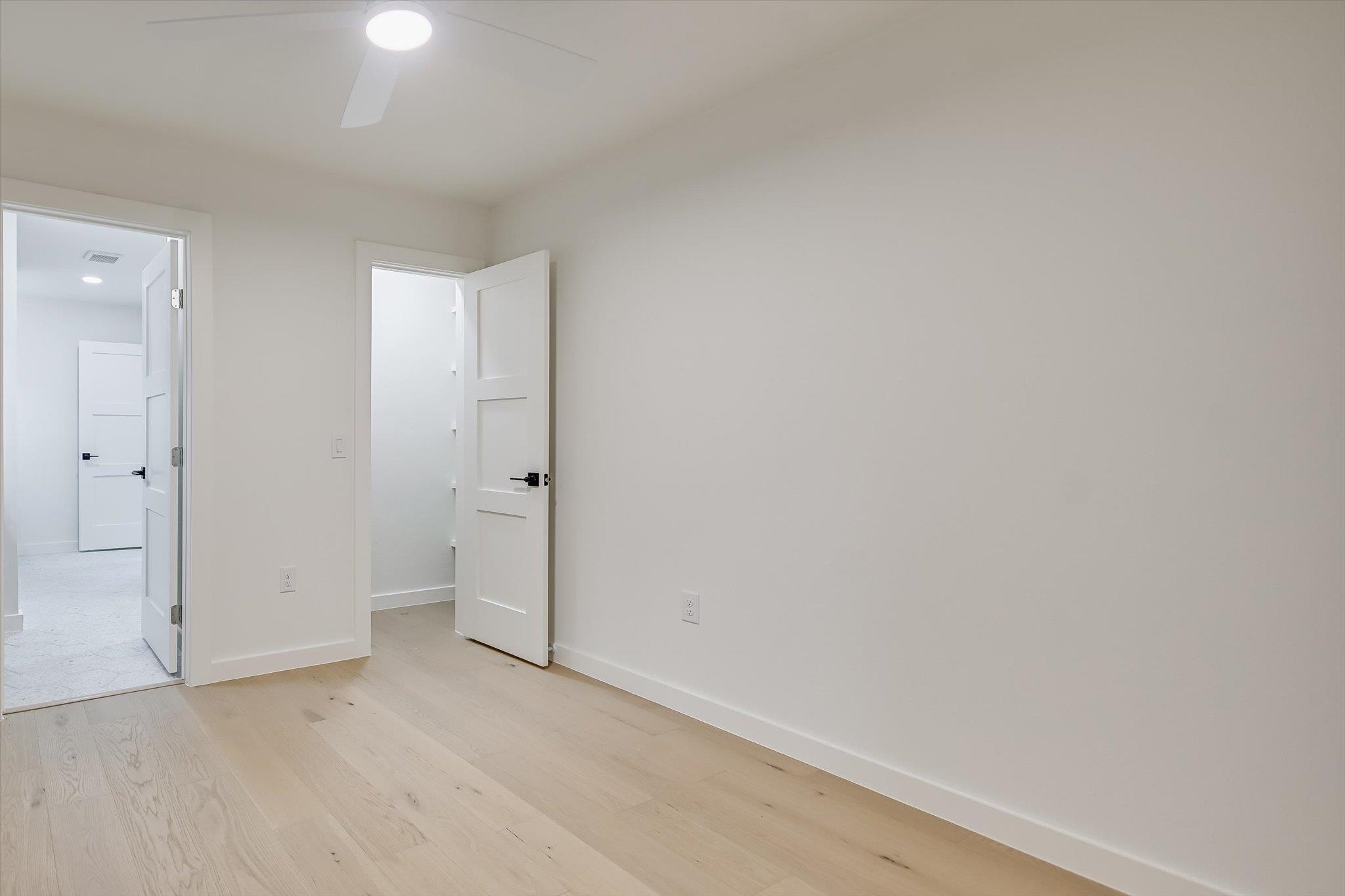 2401 Rogge Ln, Austin, TX 78723