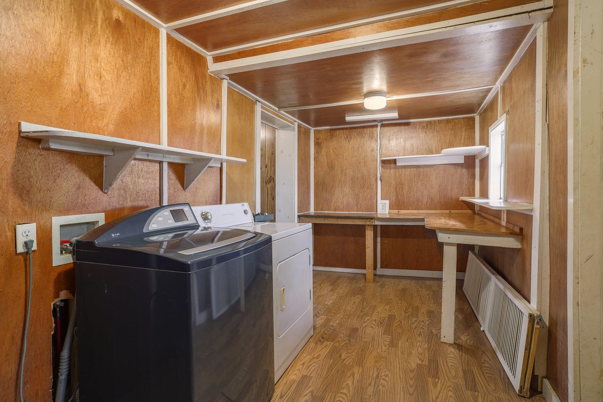 9054 Fm 713, Dale, TX 78616