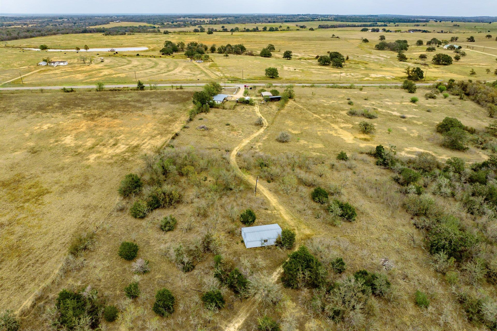 9054 Fm 713, Dale, TX 78616