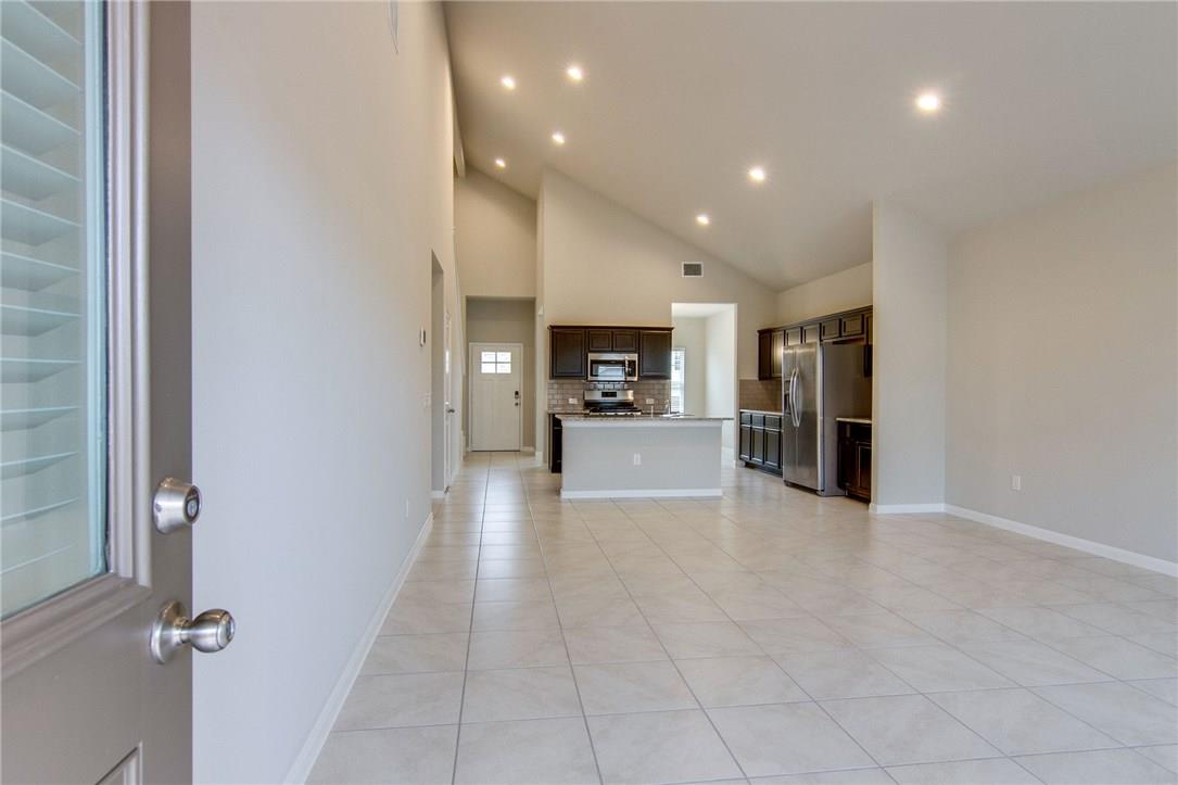 6916 Ranchito Dr, Austin, TX 78744