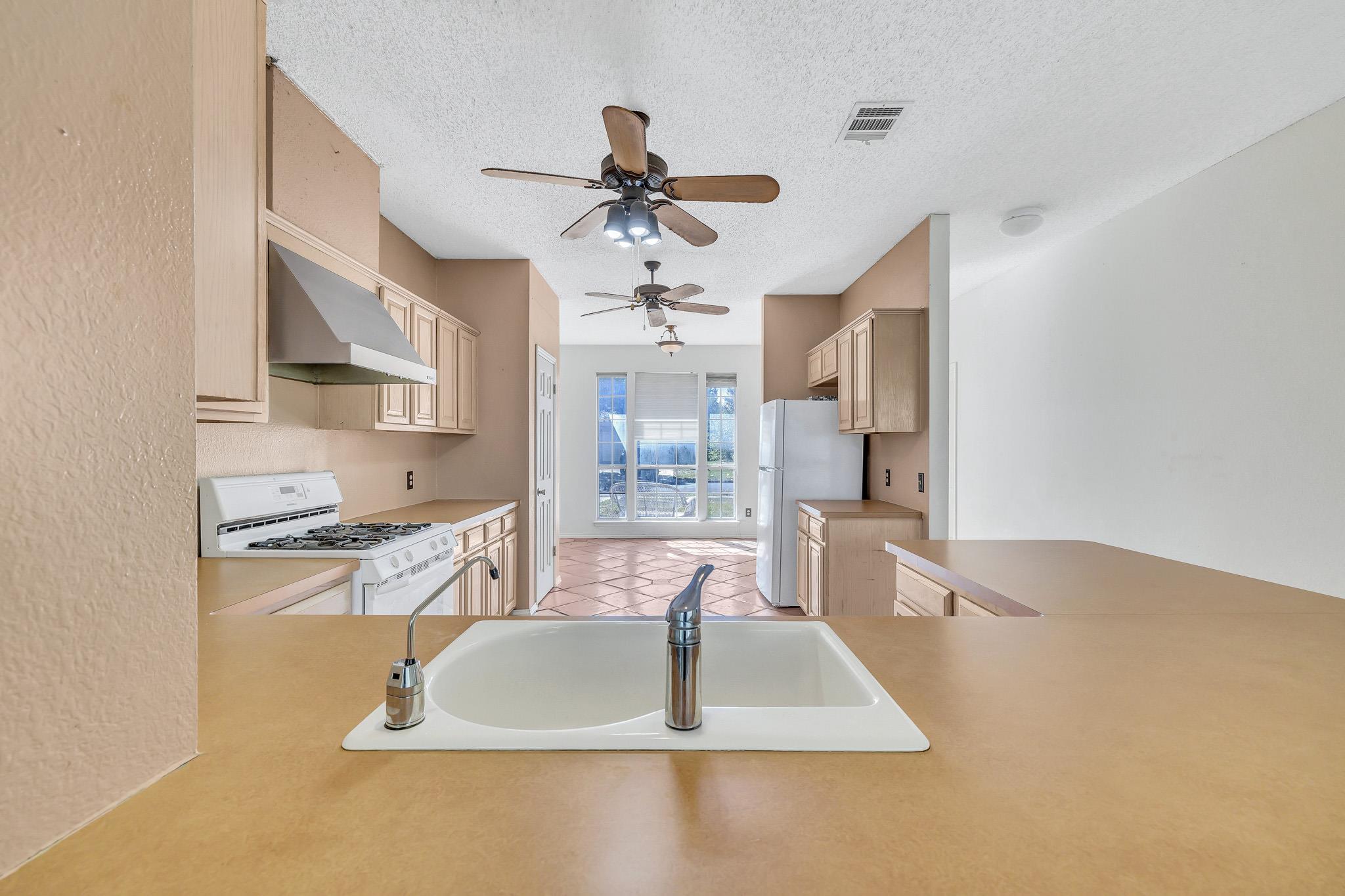 1516 Natural Bridge Ln, Pflugerville, TX 78660