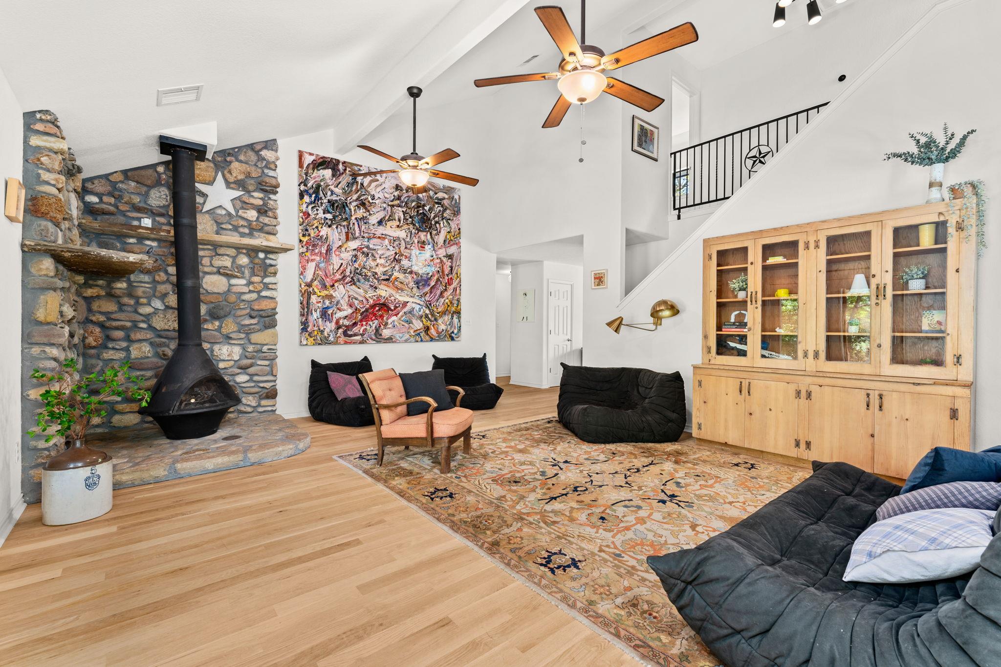 800 Spur 191, Spicewood, TX 78669