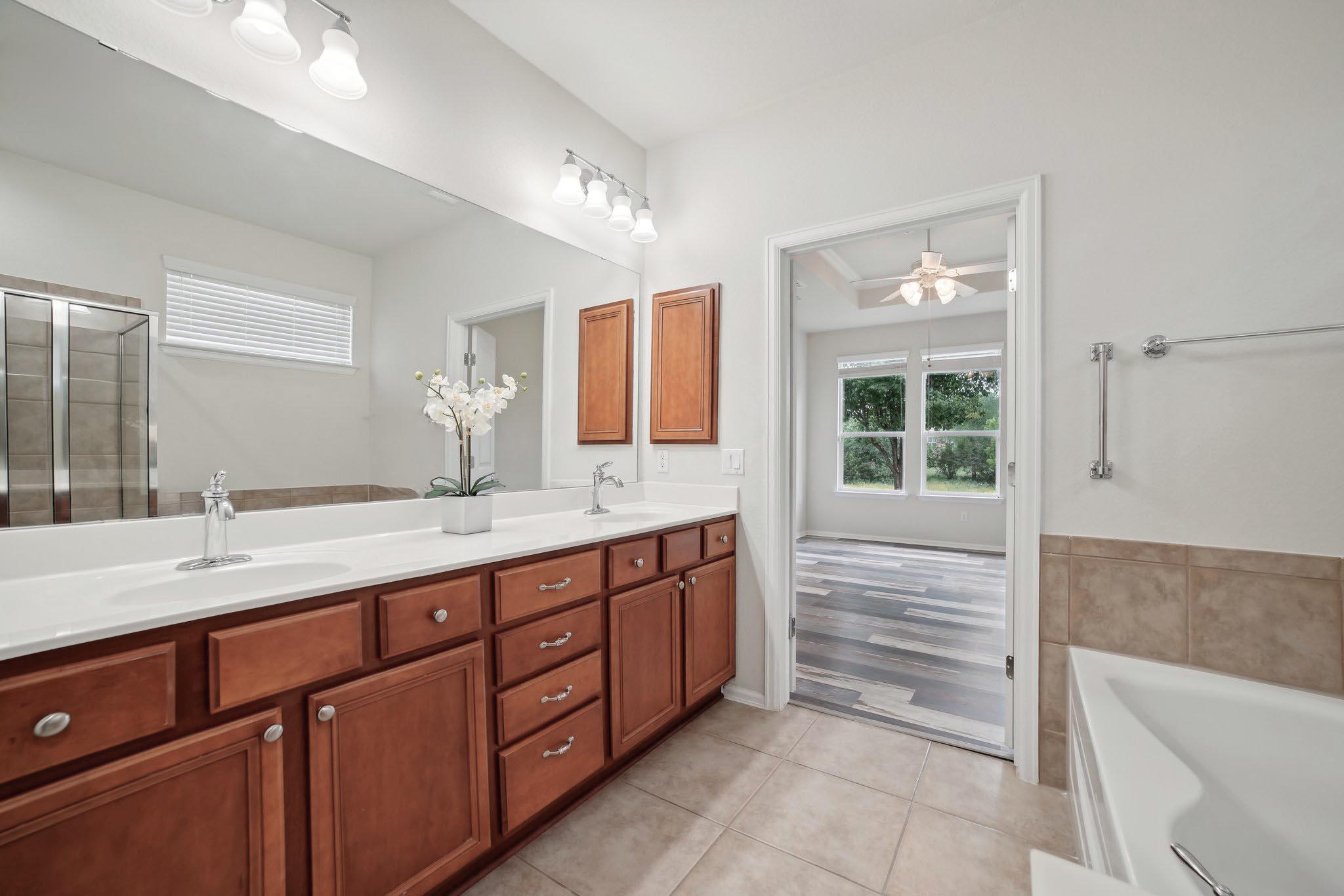 207 Trinity Ln, Georgetown, TX 78633