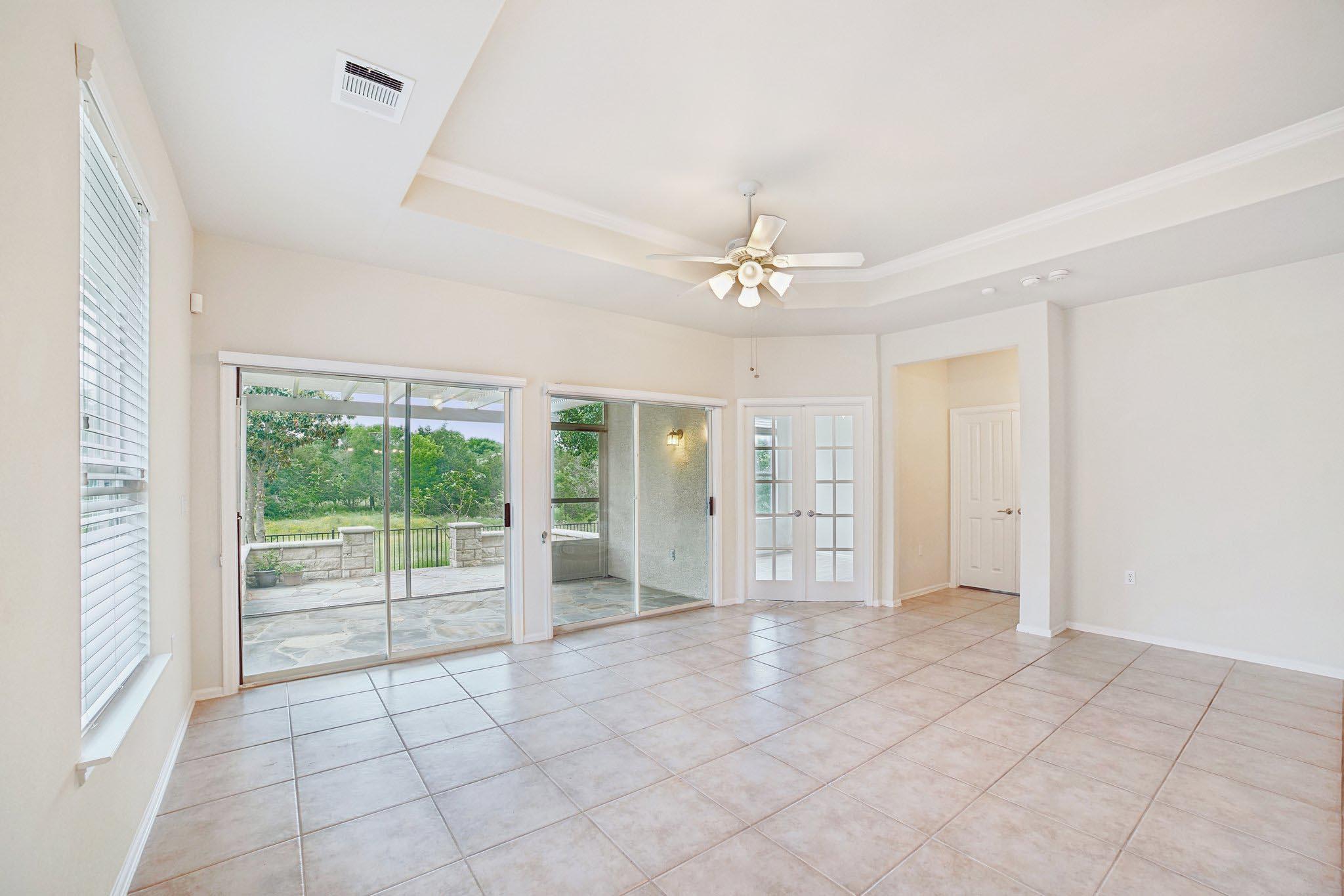 207 Trinity Ln, Georgetown, TX 78633