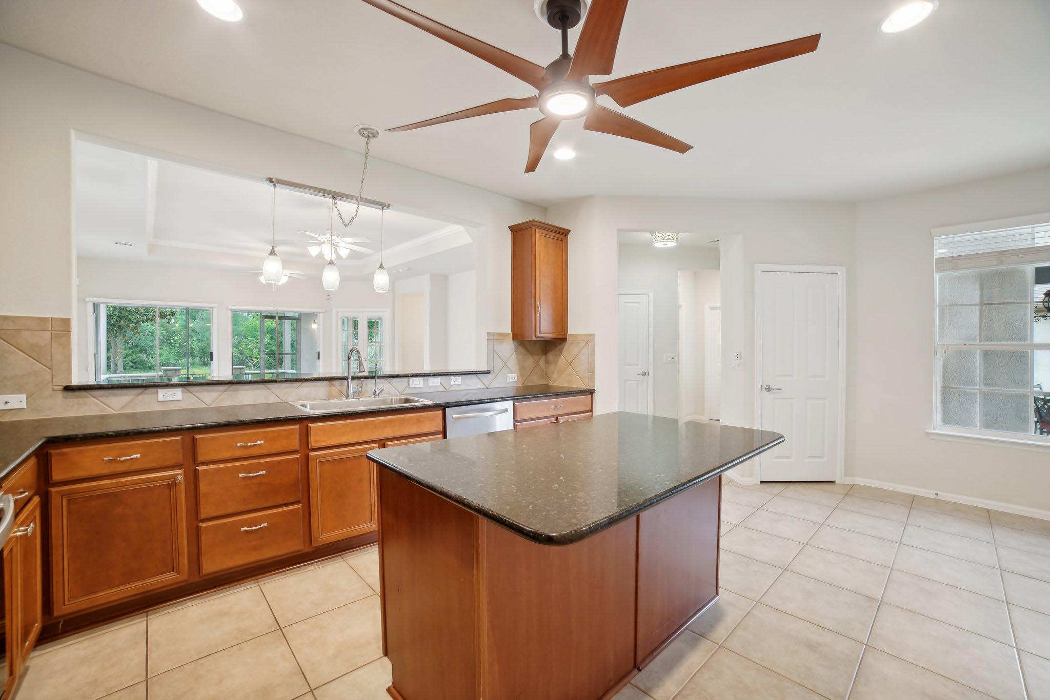 207 Trinity Ln, Georgetown, TX 78633