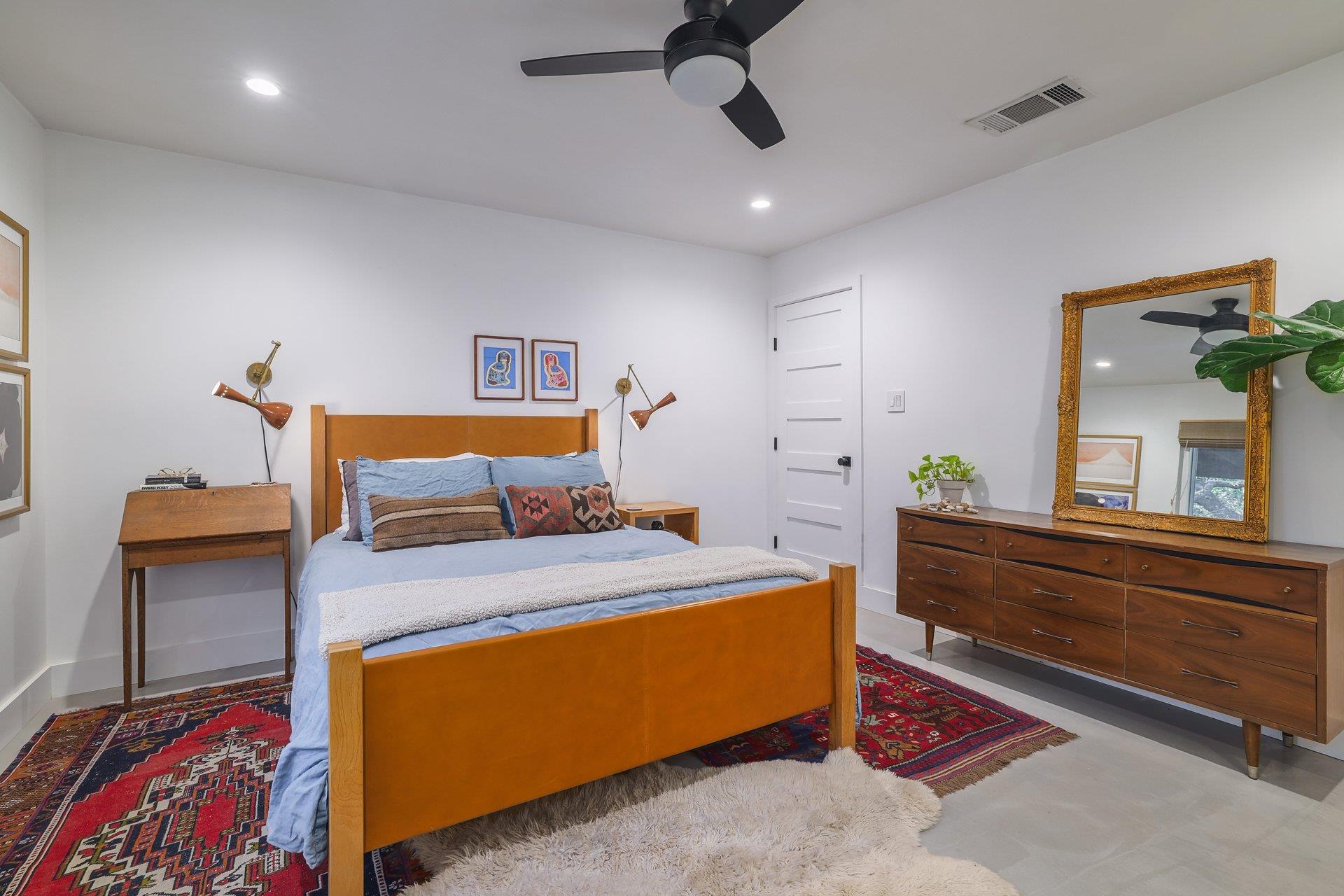 7801 Wakefield Dr, Austin, TX 78749