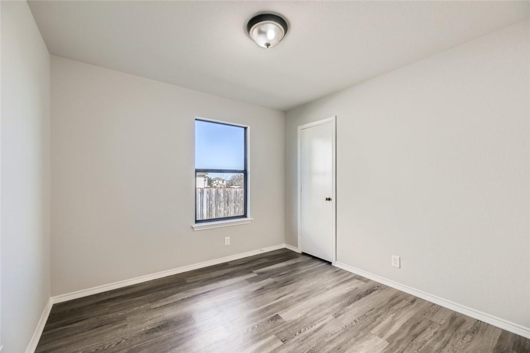 177 Karrie Dr, Kyle, TX 78640