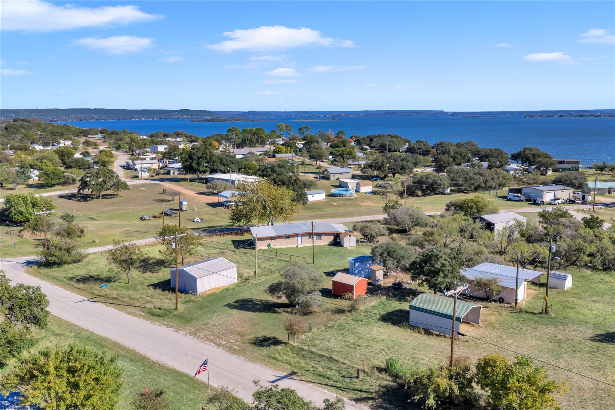 1415 Bee Ln, Tow, TX 78672