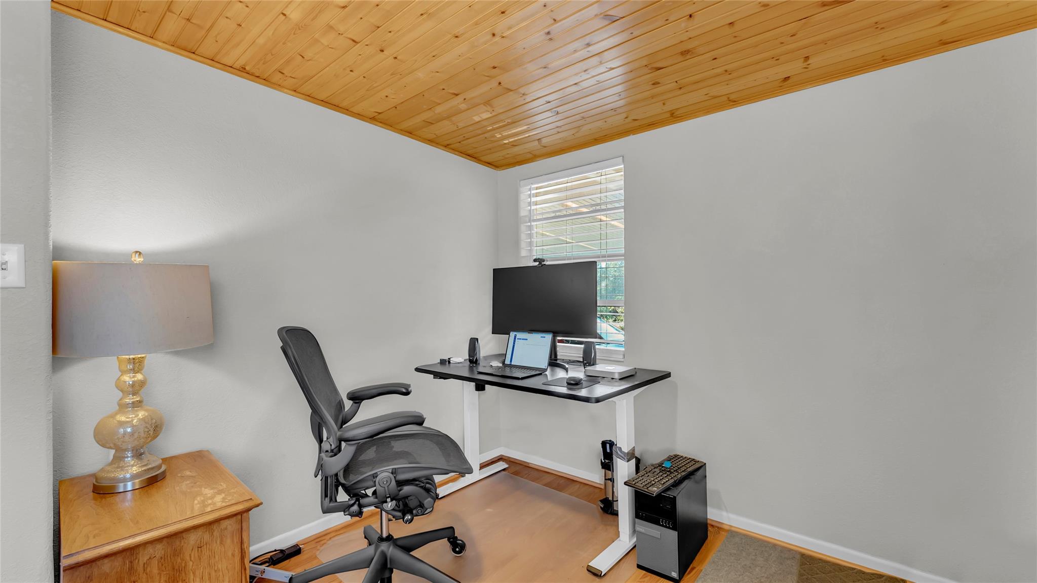 1415 Bee Ln, Tow, TX 78672