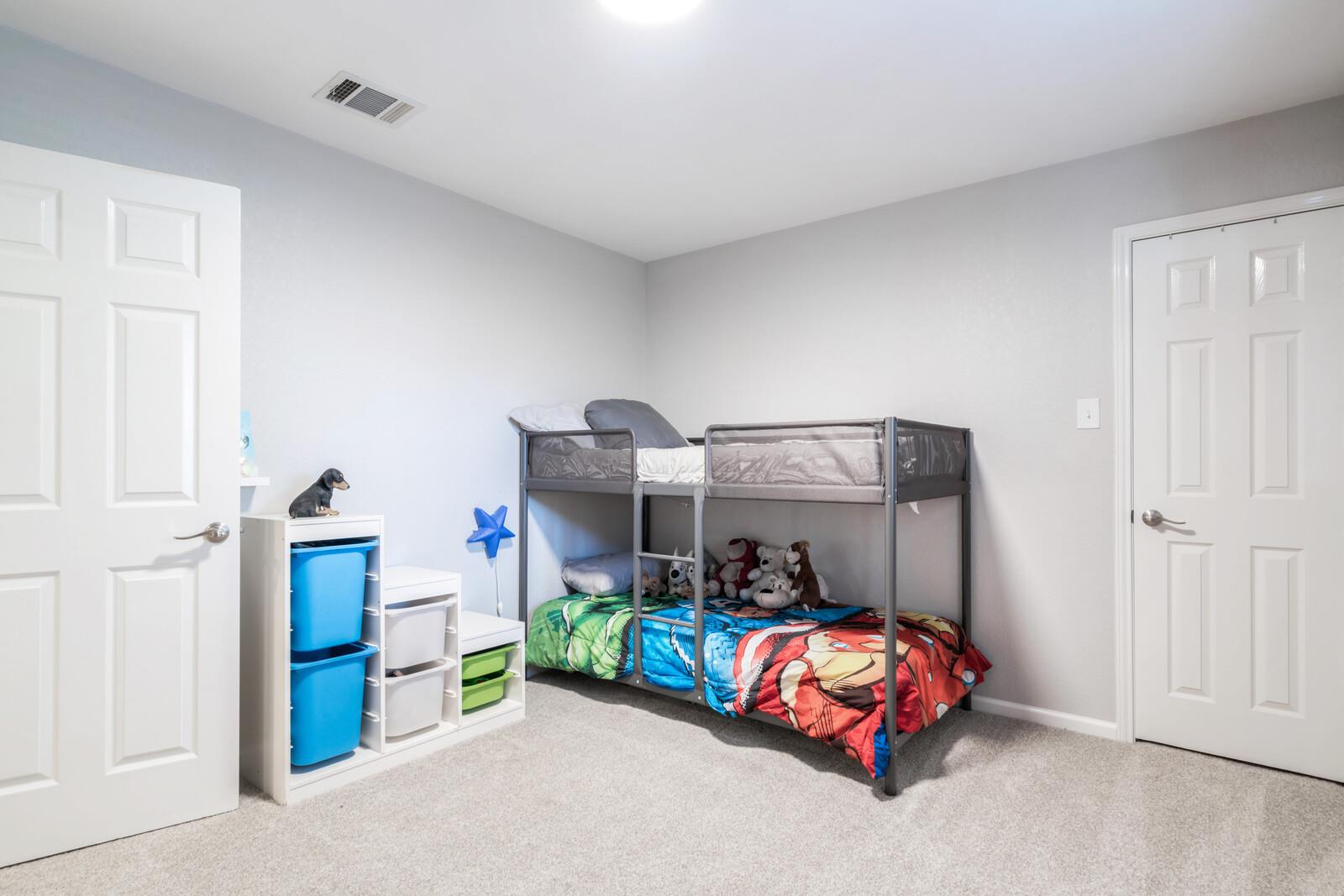 17520 Klamath Falls Dr, Round Rock, TX 78681