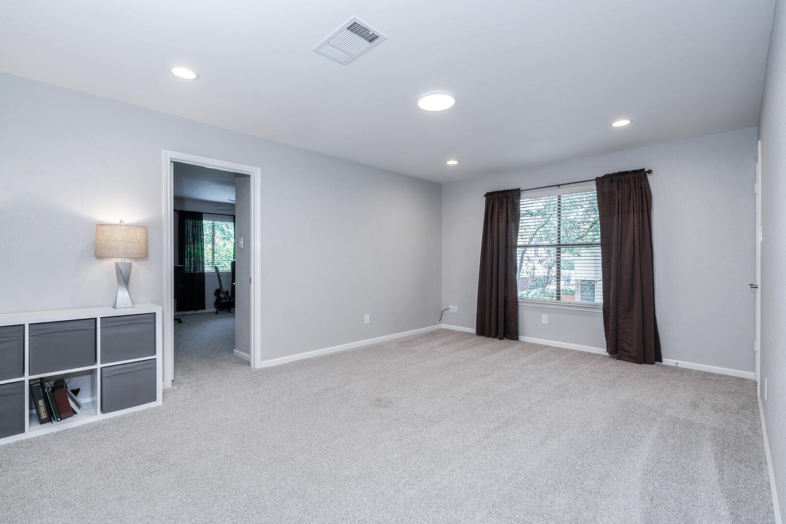 17520 Klamath Falls Dr, Round Rock, TX 78681