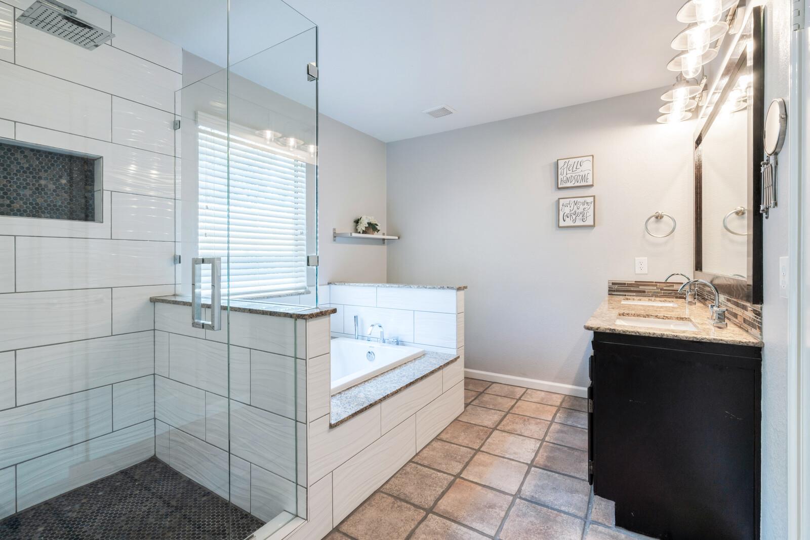 17520 Klamath Falls Dr, Round Rock, TX 78681