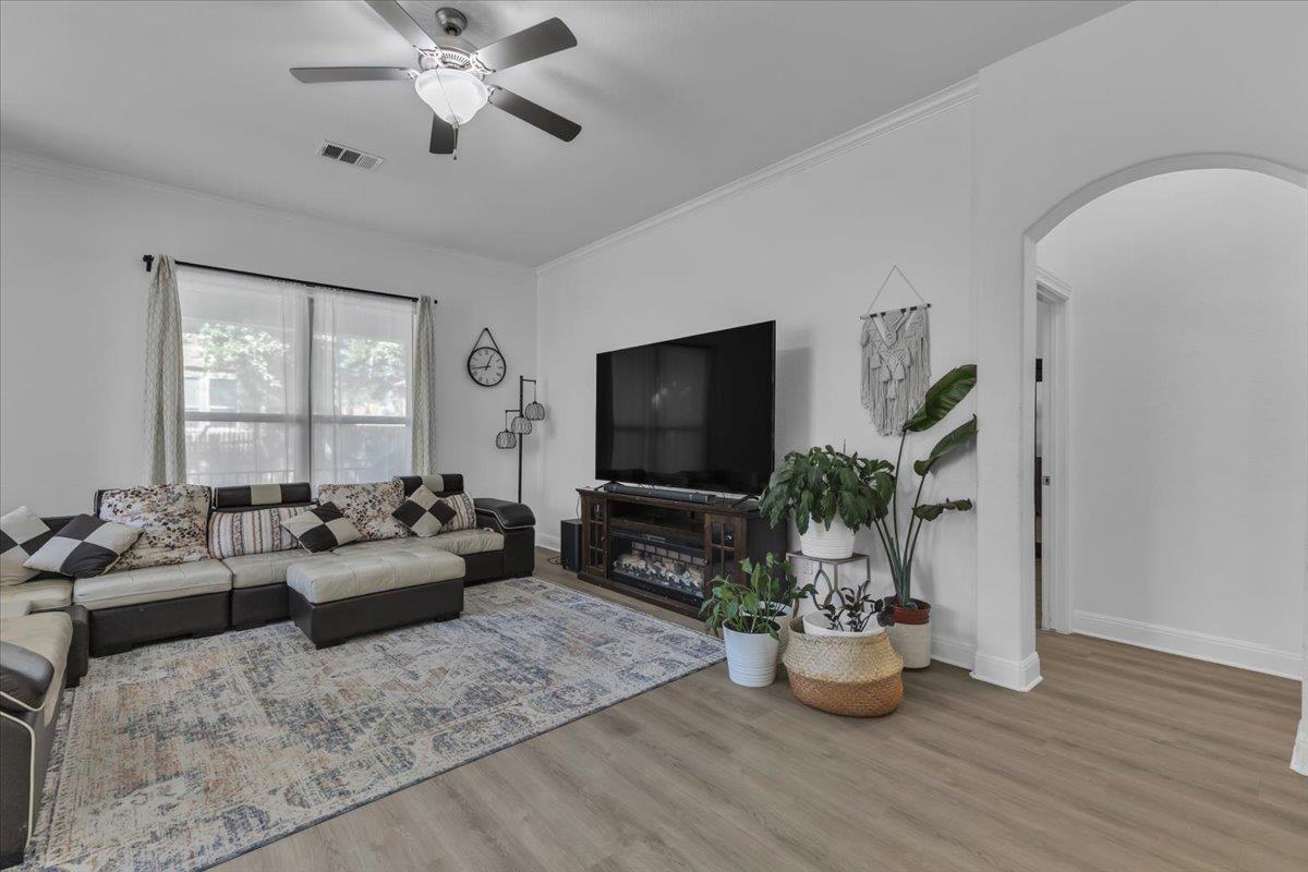 4421 Trinity Woods St, Leander, TX 78641