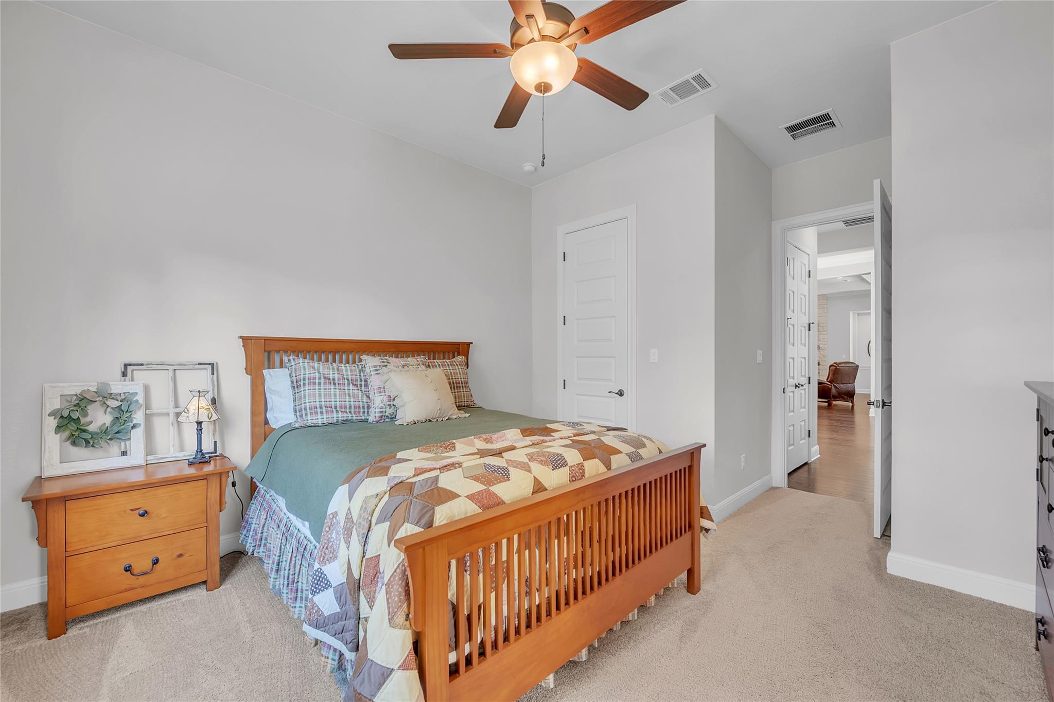 18609 Expedition Trl, Lago Vista, TX 78645