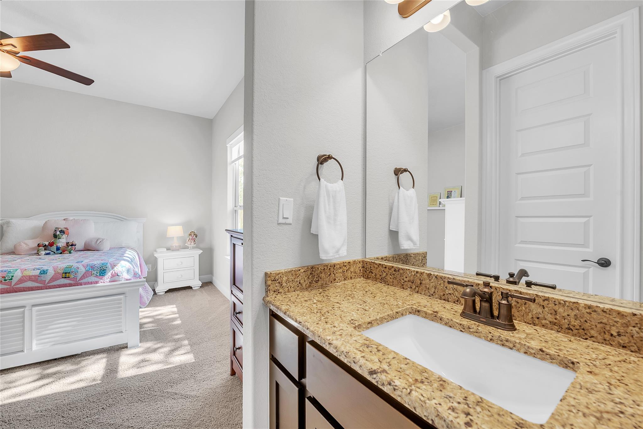 18609 Expedition Trl, Lago Vista, TX 78645