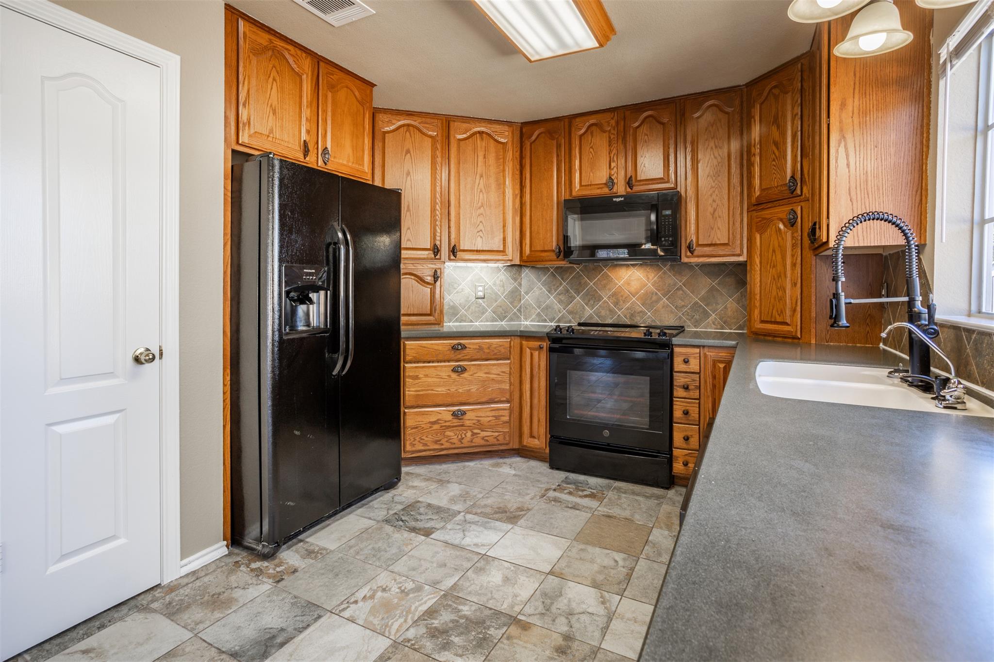 301 Orchid Cir, Cedar Park, TX 78613