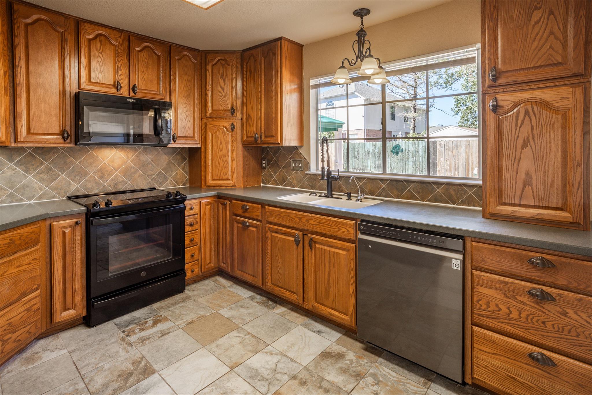 301 Orchid Cir, Cedar Park, TX 78613