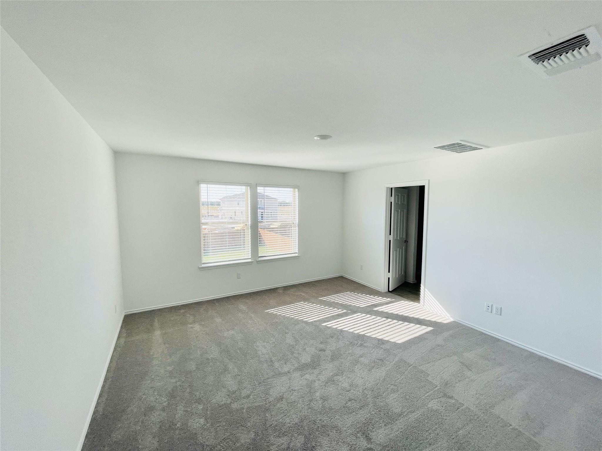 125 BENNINGTON Dr, Liberty Hill, TX 78642