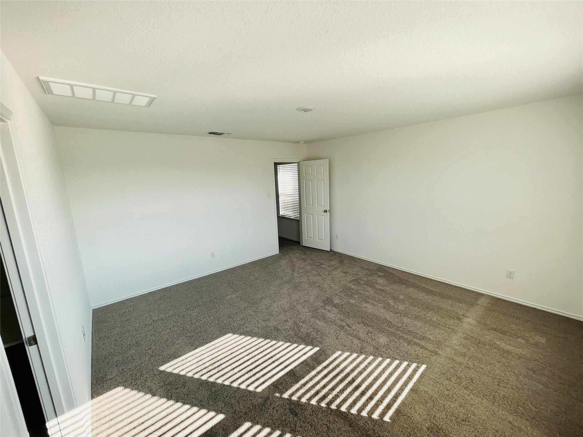 125 BENNINGTON Dr, Liberty Hill, TX 78642