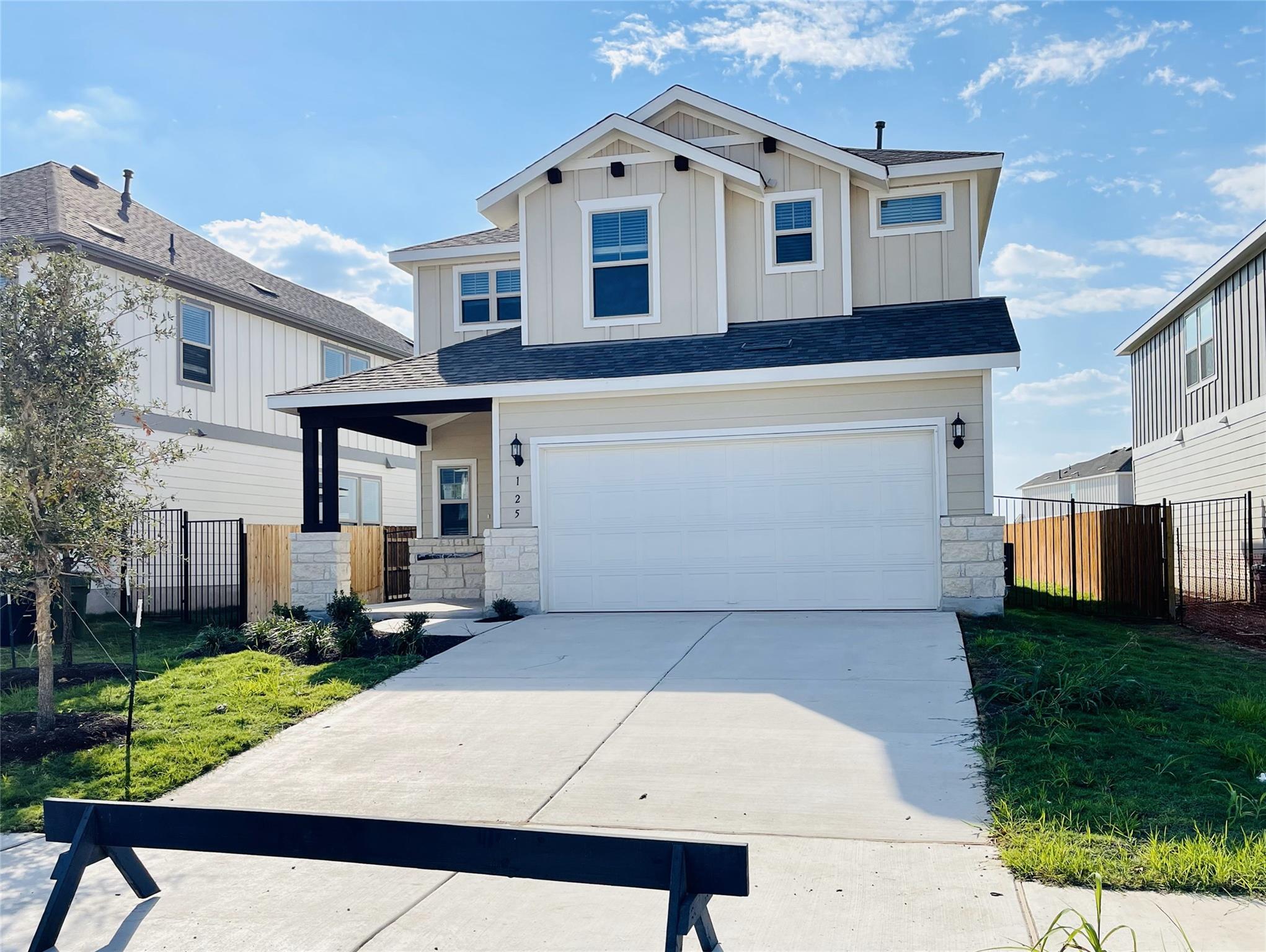 125 BENNINGTON Dr, Liberty Hill, TX 78642