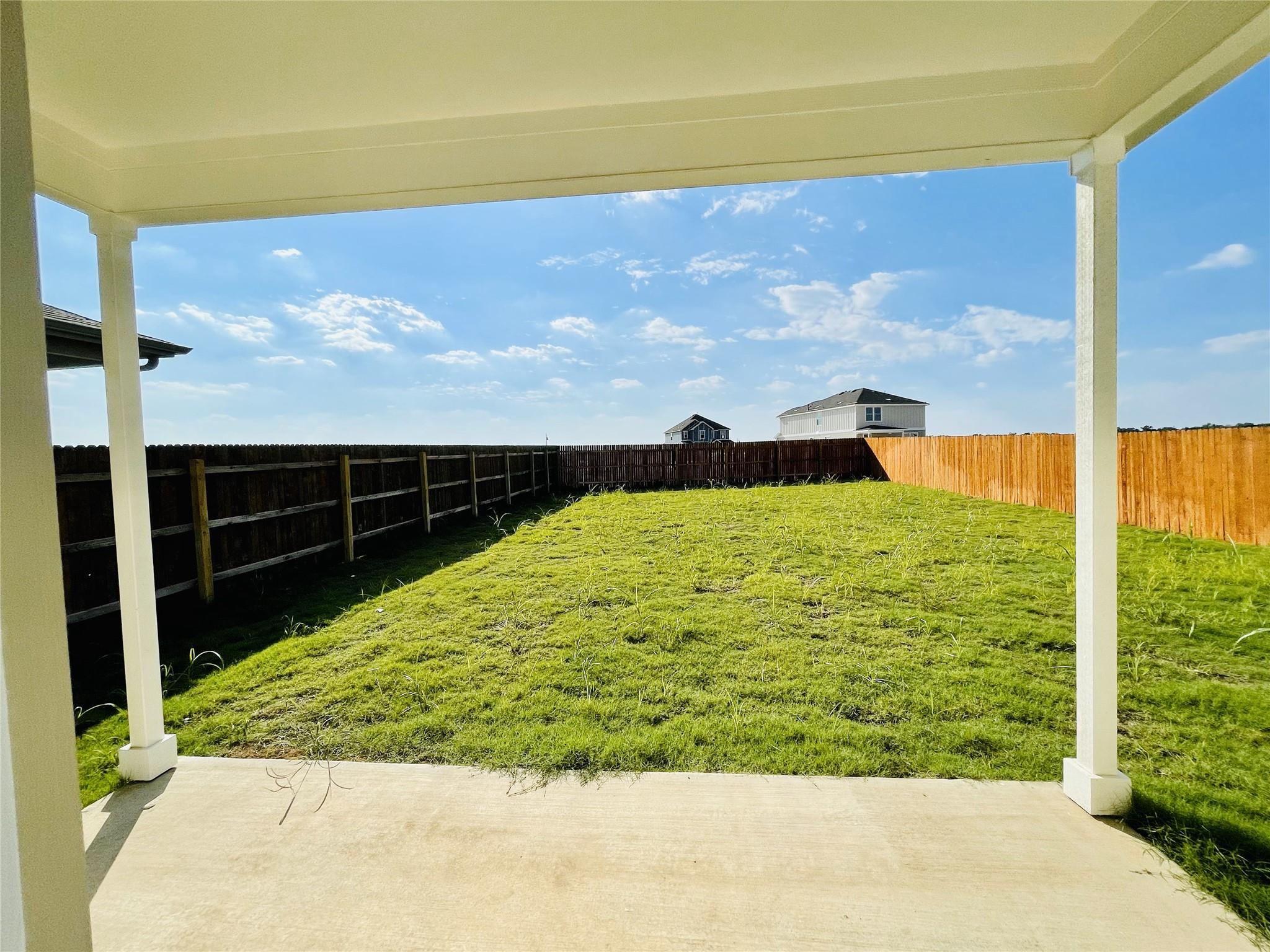 125 BENNINGTON Dr, Liberty Hill, TX 78642