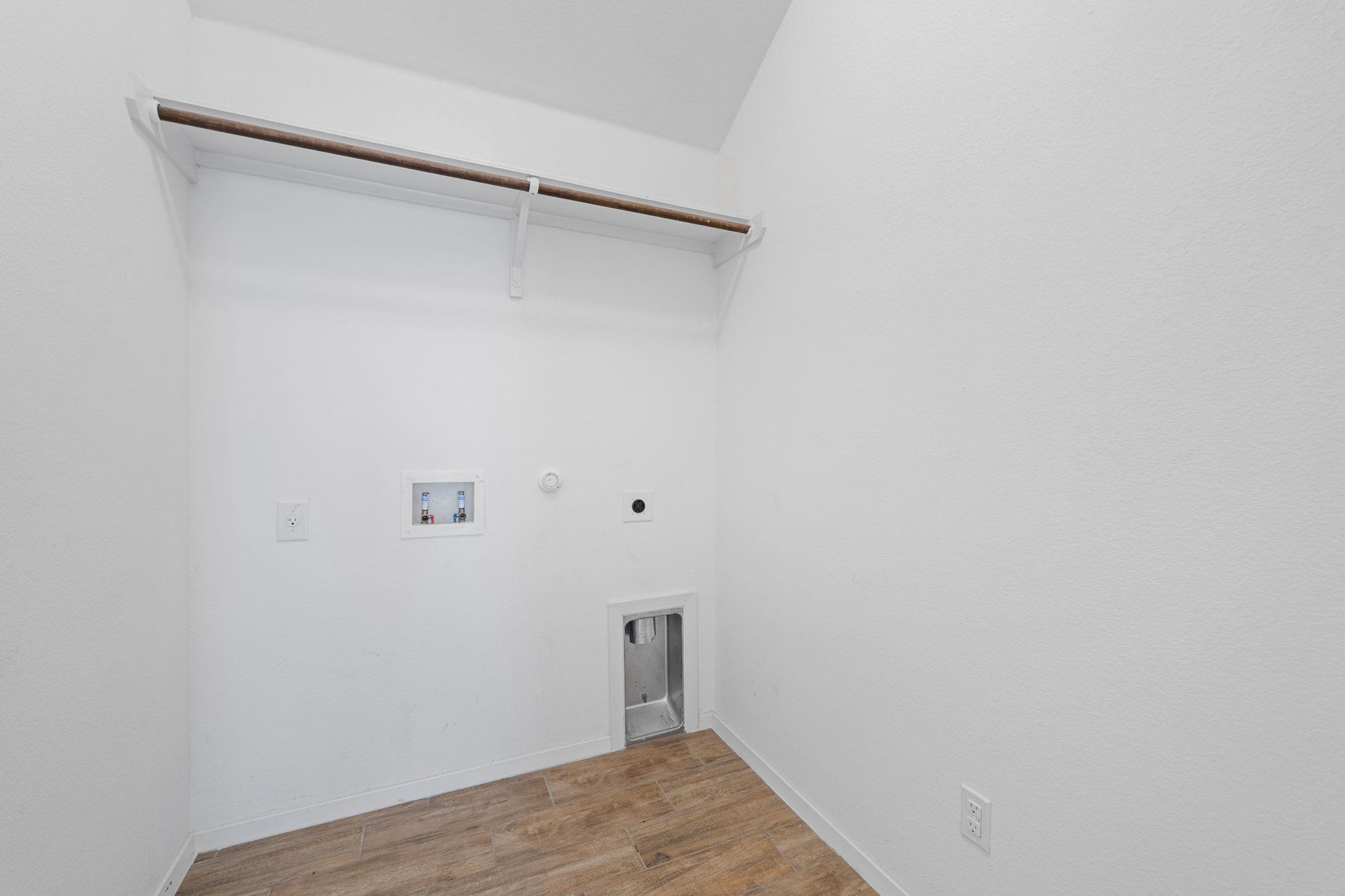 219 Trailside Ln, Bastrop, TX 78602