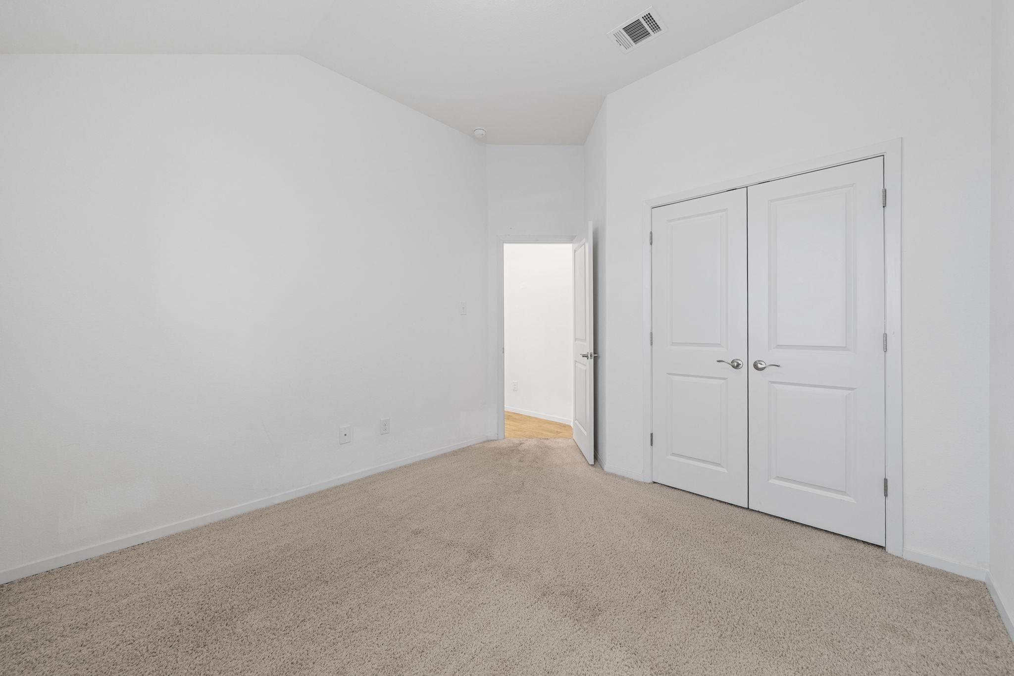 219 Trailside Ln, Bastrop, TX 78602