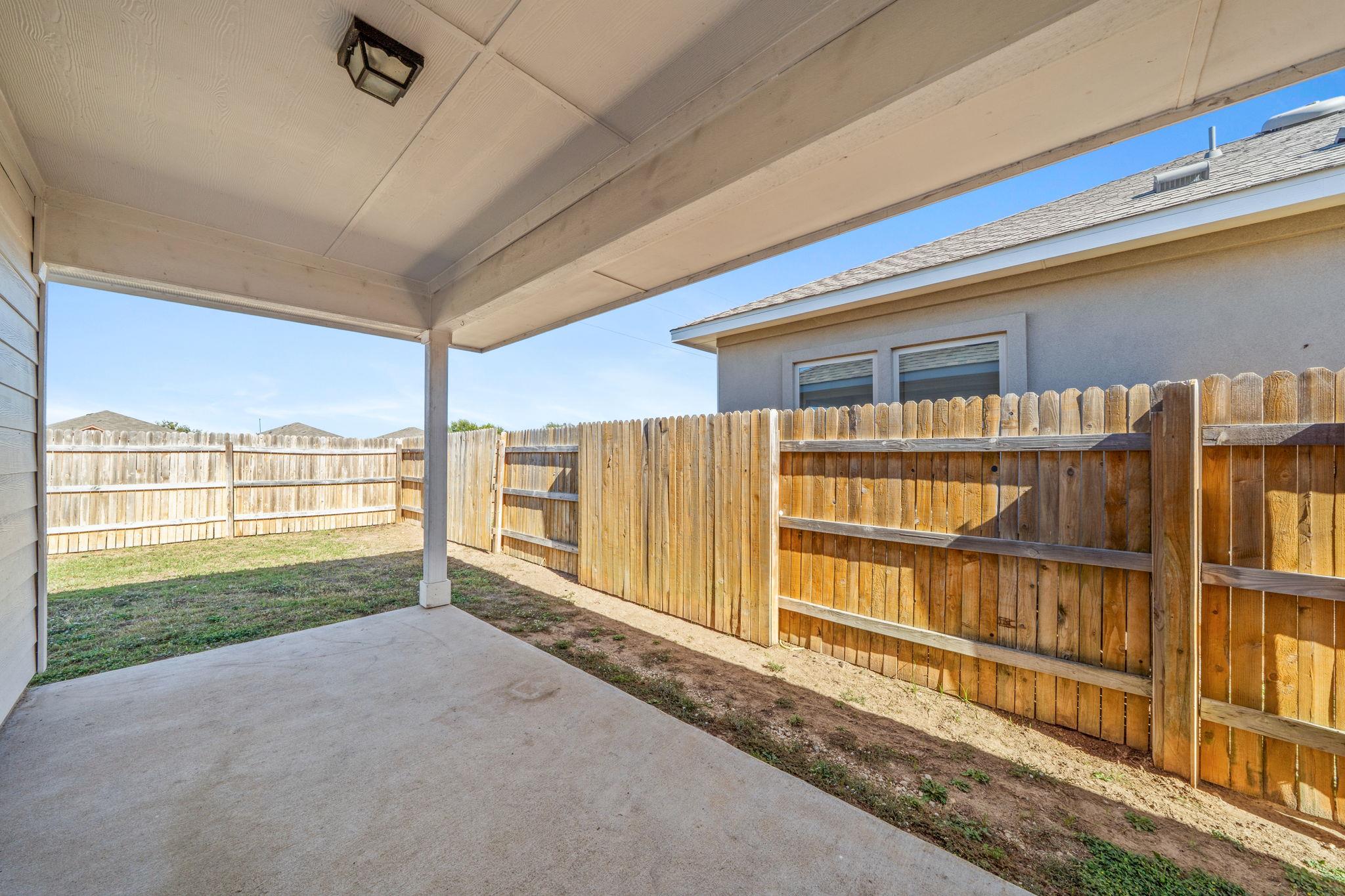219 Trailside Ln, Bastrop, TX 78602