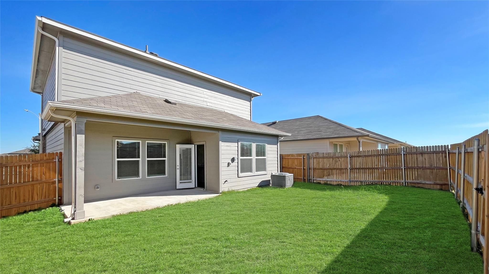 112 Skipping Stone Ln, San Marcos, TX 78666