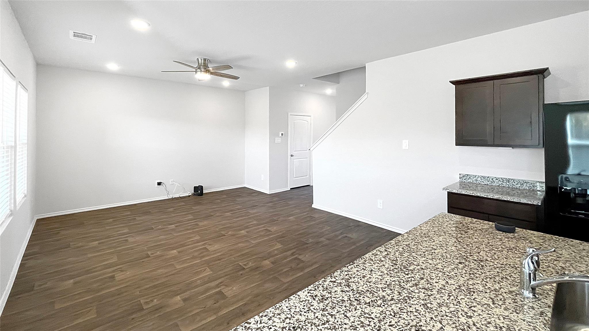 112 Skipping Stone Ln, San Marcos, TX 78666