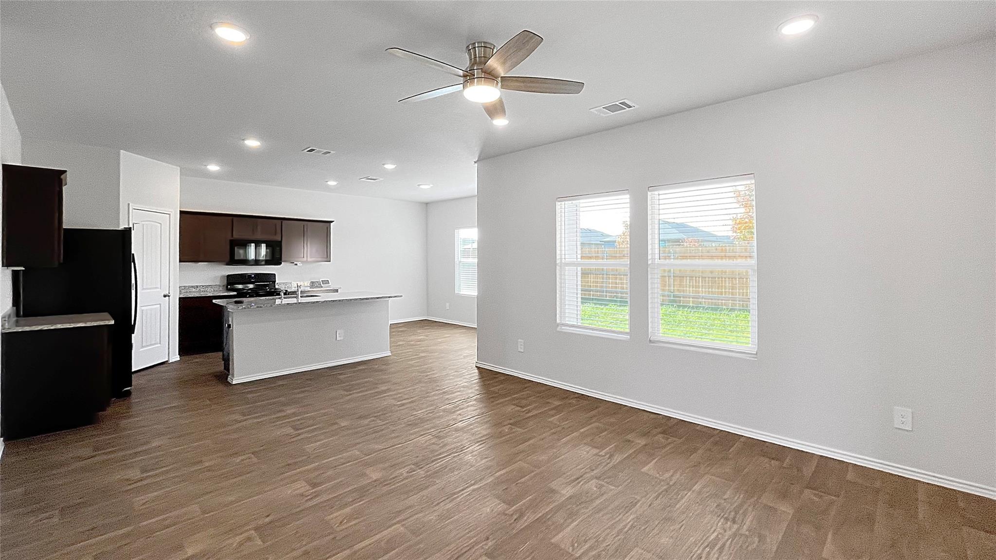 112 Skipping Stone Ln, San Marcos, TX 78666