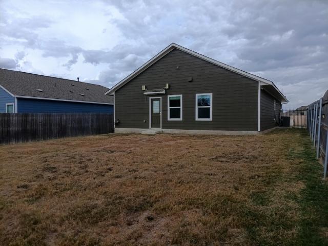 15405 Poppy Petal Dr, Del Valle, TX 78617