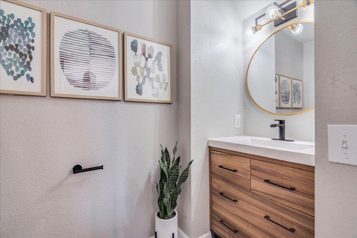 7529 Cats Eye Ln, Austin, TX 78747