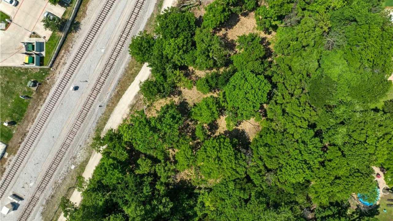 2907 E Martin Luther King Jr Blvd, Austin, TX 78702