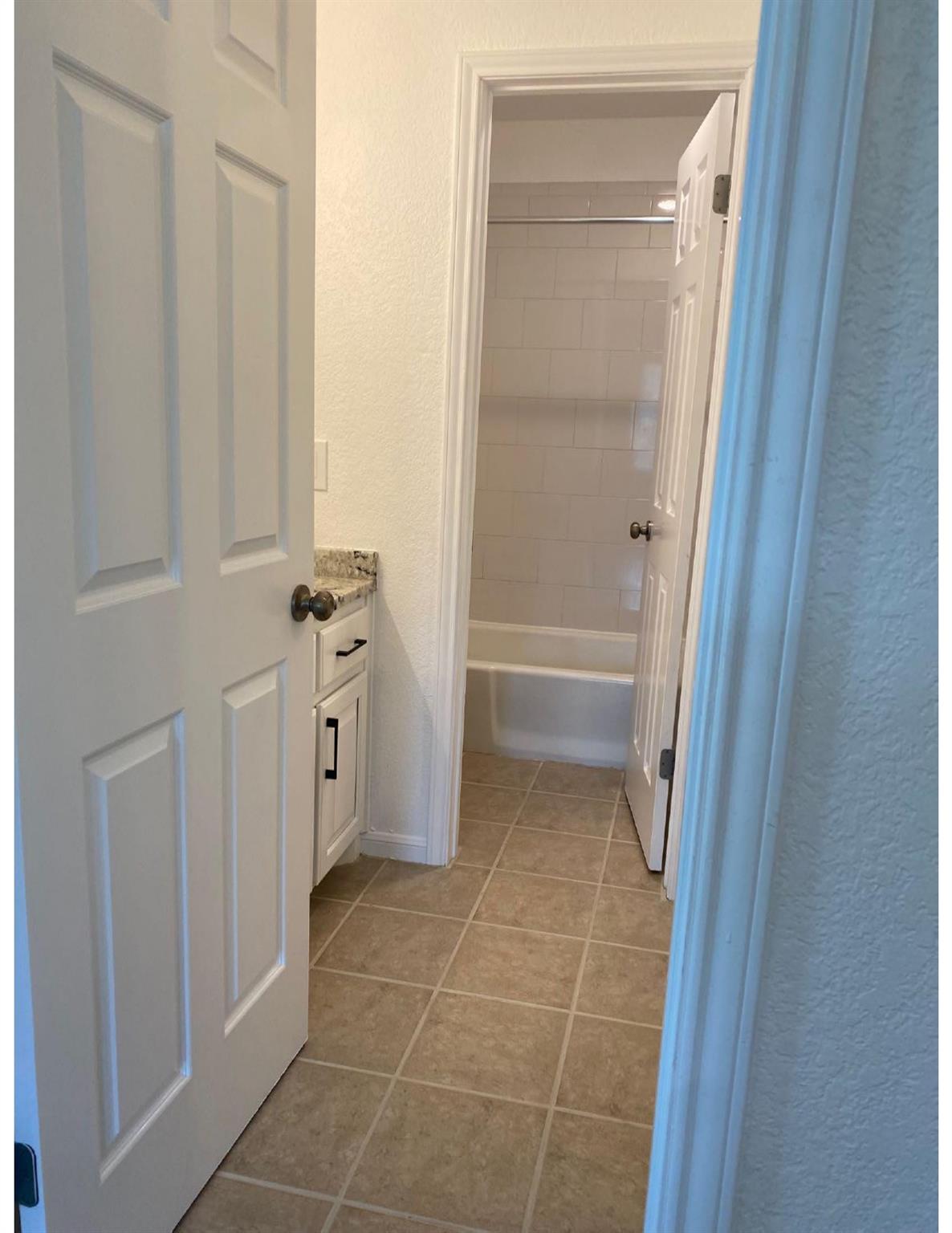 201 E 35th St # A, Austin, TX 78705