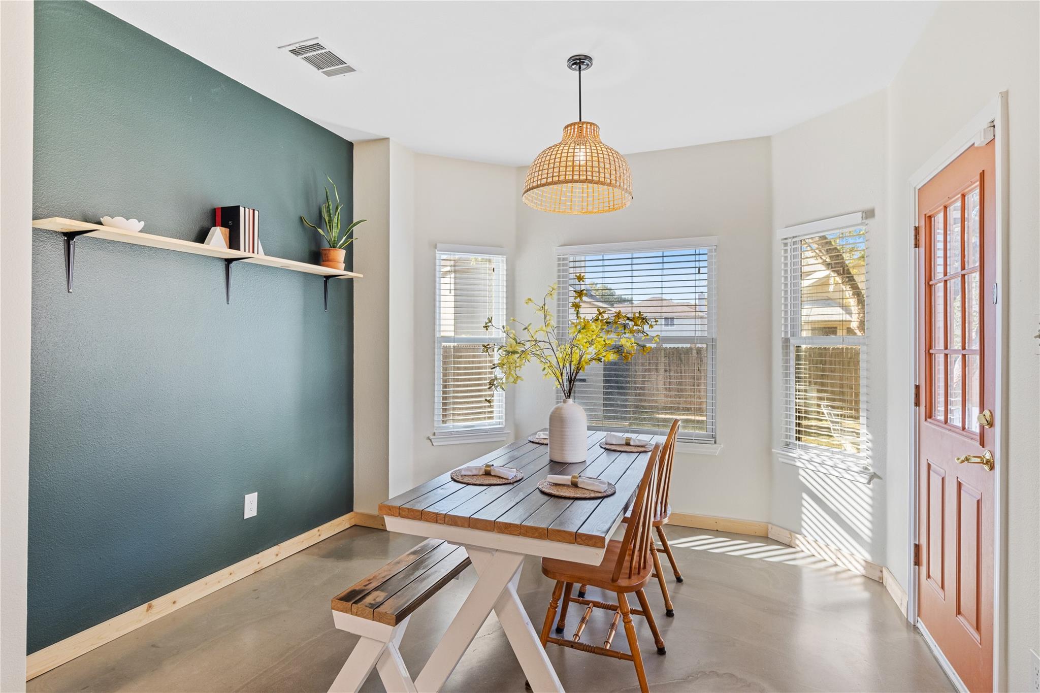 903 Thackeray Ln, Pflugerville, TX 78660