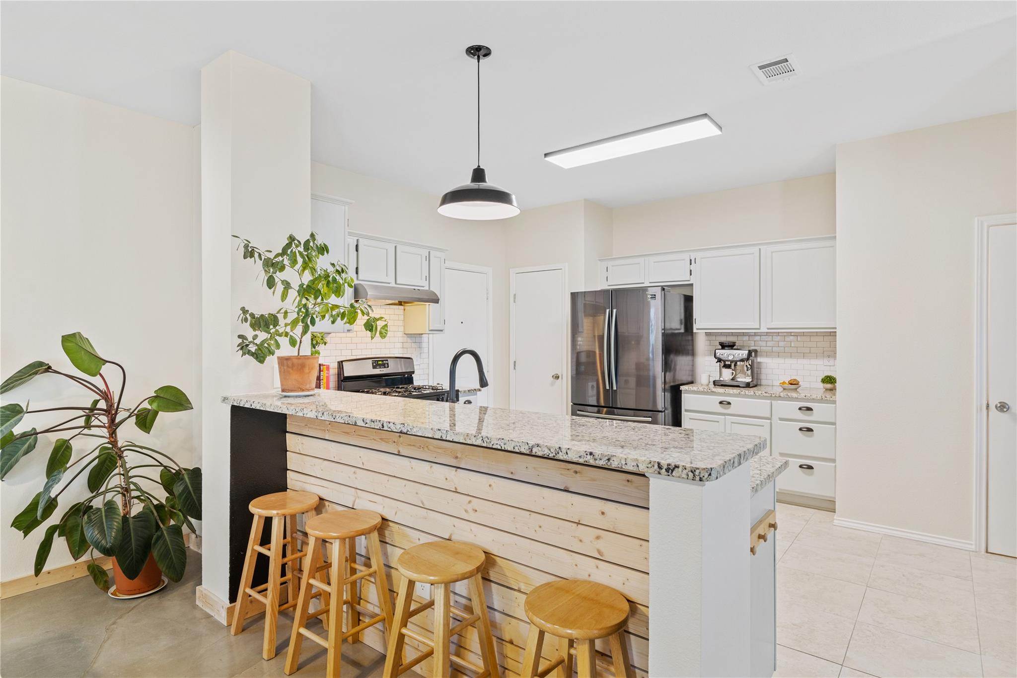 903 Thackeray Ln, Pflugerville, TX 78660