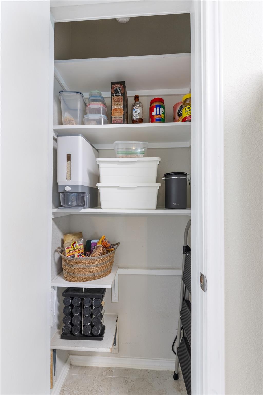 903 Thackeray Ln, Pflugerville, TX 78660